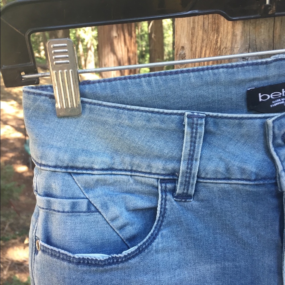 Bebe stone washed boaters high waisted distressed  barrel jeans - Picture 3 of 7